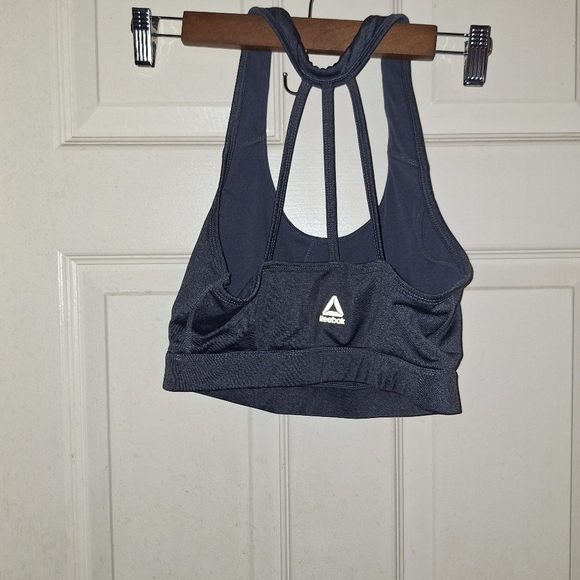 Reebok medium sports bra - Picture 2 of 4
